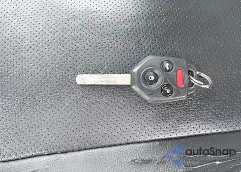 2013 Subaru Outback 2.5I Limited z USA, uszkodzony, nr VIN 4S4BRCPC2D3311445